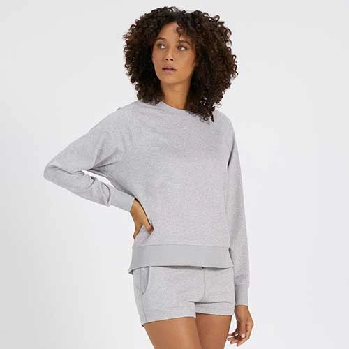 Vuori Women's Long-Sleeve Halo Crew - Pale Grey Heather 4 Vuori Women's Long-Sleeve Halo Crew - Pale Grey Heather