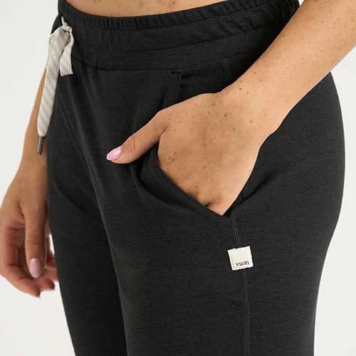 Vuori Women's Performance Jogger - Heather Black 6 Vuori Women's Performance Jogger - Heather Black
