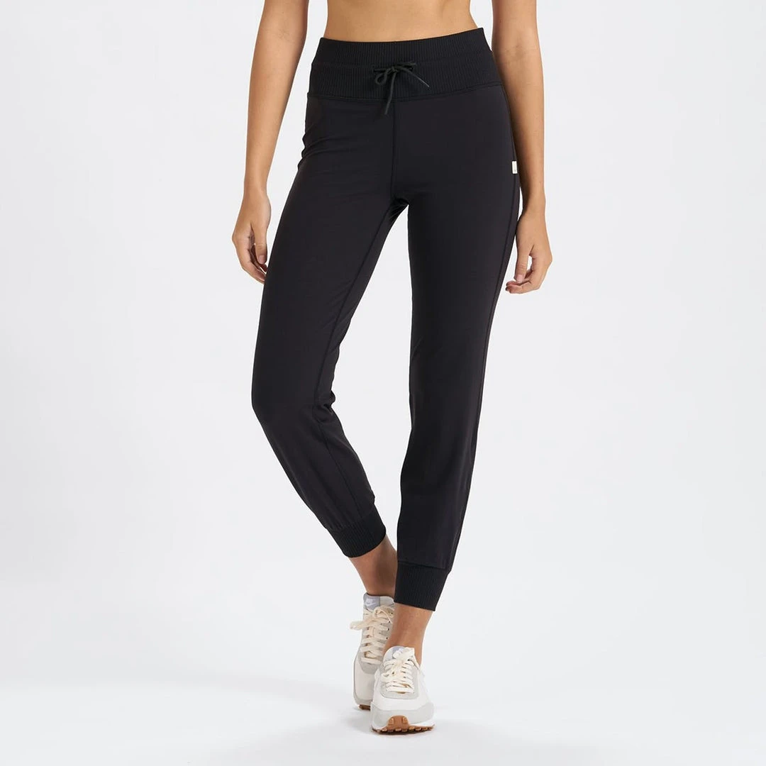 Vuori Bottoms Women's Daily Jogger - Black 1 Vuori Bottoms Women's Daily Jogger - Black