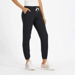 Vuori Women's Weekend Jogger - Black Bottoms