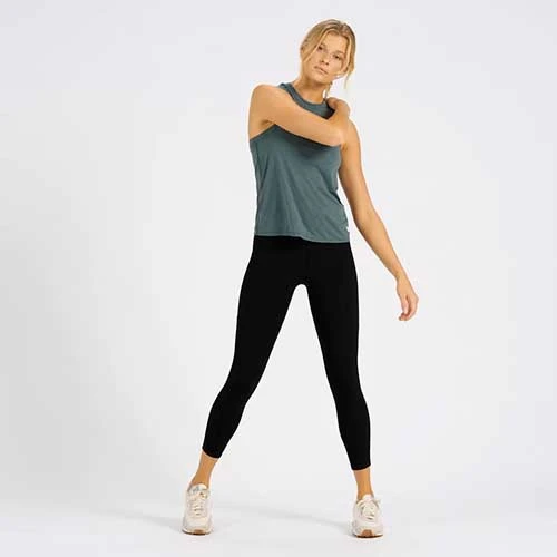 Vuori Bottoms Women's Stride Legging - Black 3 Vuori Bottoms Women's Stride Legging - Black