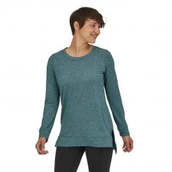 Patagonia Women's Long Sleeve Glorya Side Slit Top - Ink Black Tops