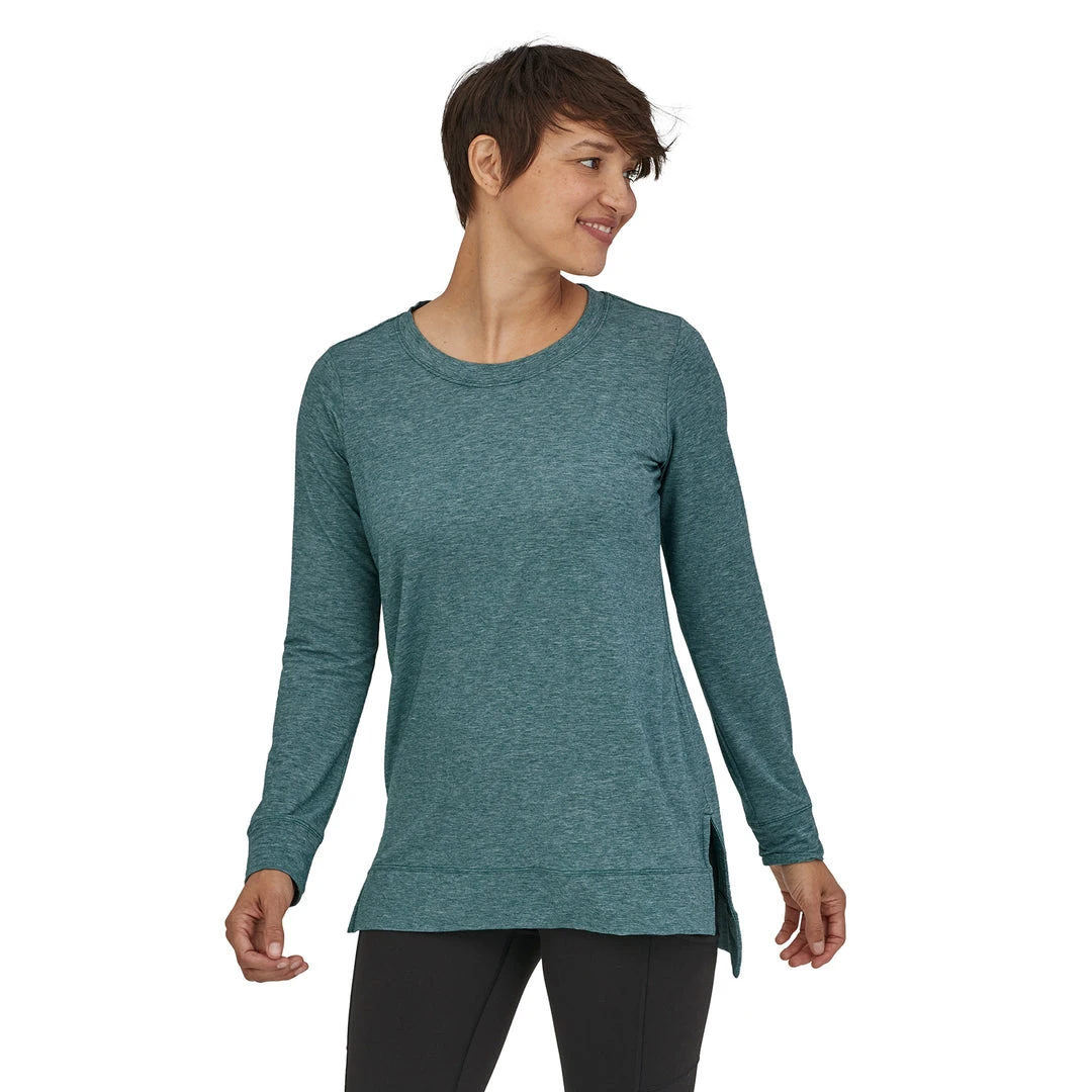 Patagonia Women's Long Sleeve Glorya Side Slit Top - Ink Black Tops 2 Patagonia Women's Long Sleeve Glorya Side Slit Top - Ink Black Tops