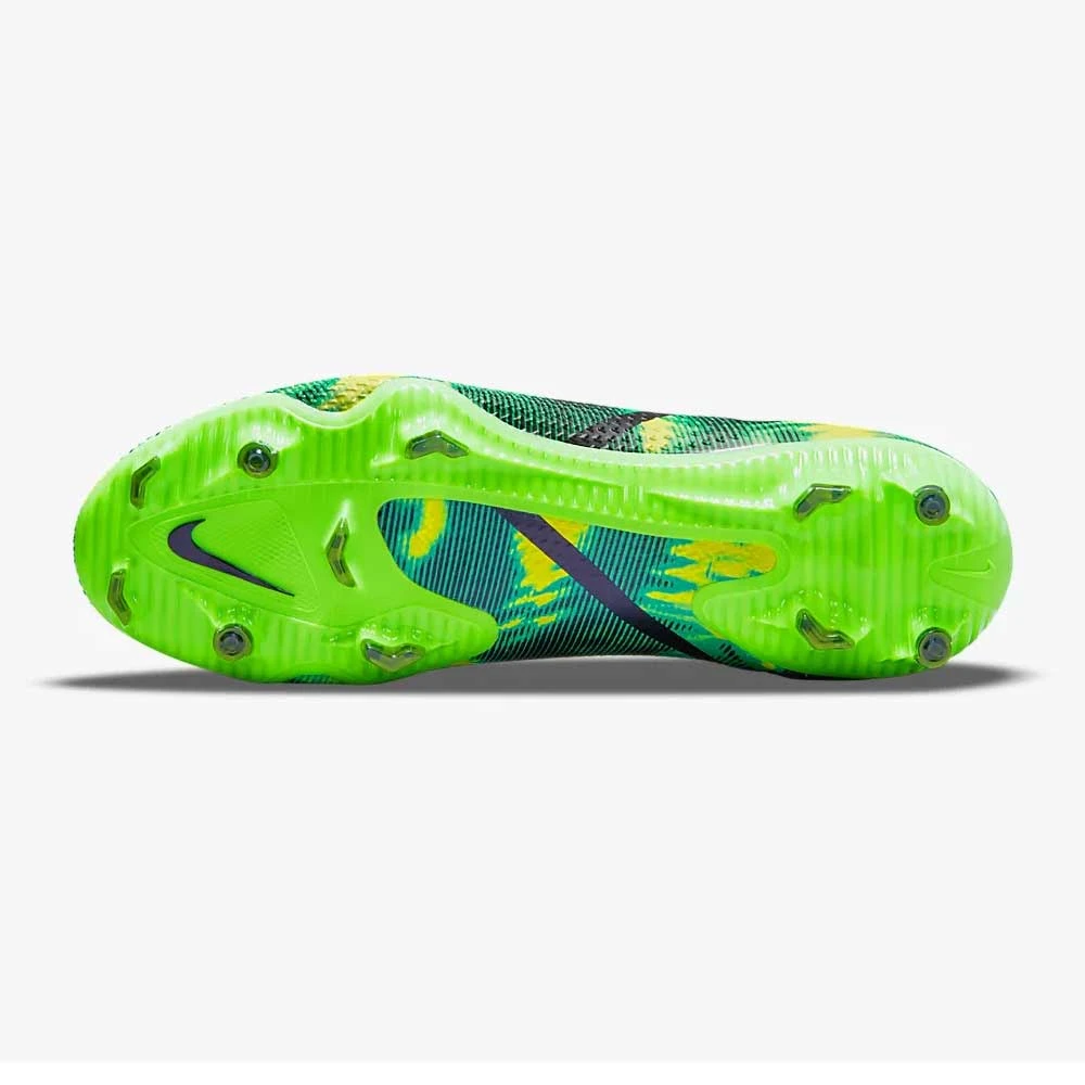 Nike Soccer Unisex Phantom GT2 Pro SW FG - Black/MTLC Platinum Green-Regular (D) 8 Nike Soccer Unisex Phantom GT2 Pro SW FG - Black/MTLC Platinum Green-Regular (D)