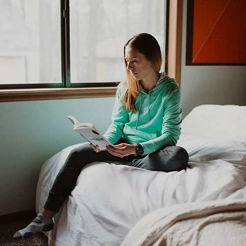 Rabbit Women's Sisterhood Cropped Pullover - Bermuda 4 Rabbit Women's Sisterhood Cropped Pullover - Bermuda