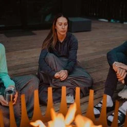 Rabbit Women's Sisterhood Cropped 2.0 Pullover - Charcoal 7 Rabbit Women's Sisterhood Cropped 2.0 Pullover - Charcoal