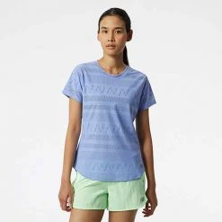 New Balance Tops Women's Q Speed Jacquard Short Sleeve - Vibrant Violet