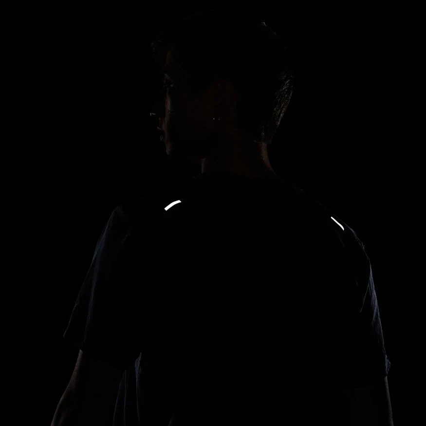 Apparel Men's Nike Dri-FIT Rise 365 Short Sleeve Trail Running Top - Black/Reflective Silver 6 Apparel Men's Nike Dri-FIT Rise 365 Short Sleeve Trail Running Top - Black/Reflective Silver