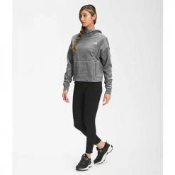 North Face Tops Women's Canyonlands Pullover Crop - TNF Medium Grey Heather 6 North Face Tops Women's Canyonlands Pullover Crop - TNF Medium Grey Heather