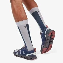 On Running Men's High Sock - Navy/Lilac Socks