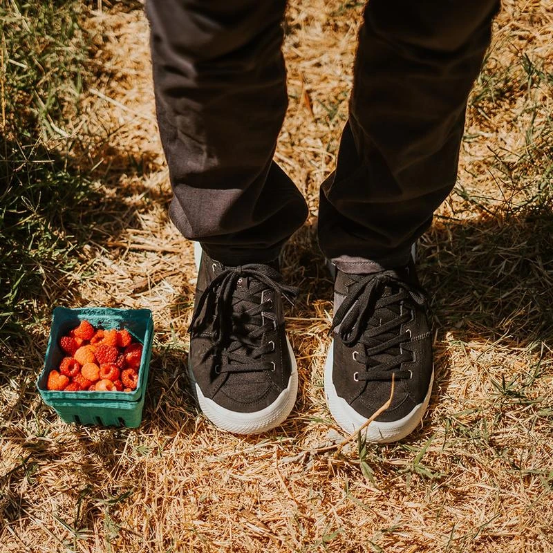 Deckers Lab Men's X-Scape NBK Low Sneaker - Black/White - Regular (D) Shoes 9 Deckers Lab Men's X-Scape NBK Low Sneaker - Black/White - Regular (D) Shoes