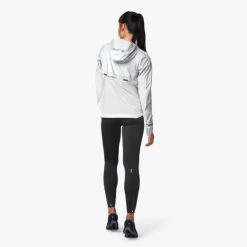 On Running Women's Weather Jacket - Grey/White 7 On Running Women's Weather Jacket - Grey/White