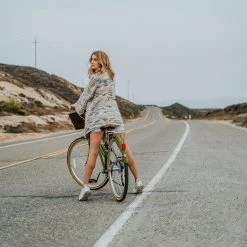 Deckers Lab Women's X-SCAPE NBK Low Sneaker - Blanc/Light Grey - Regular (B) 19 Deckers Lab Women's X-SCAPE NBK Low Sneaker - Blanc/Light Grey - Regular (B)