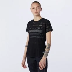 New Balance Women's Q Speed Jacquard Short Sleeve Top - Black