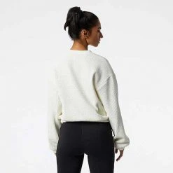 New Balance Women's Transform Springloft Pullover - Sea Salt Tops