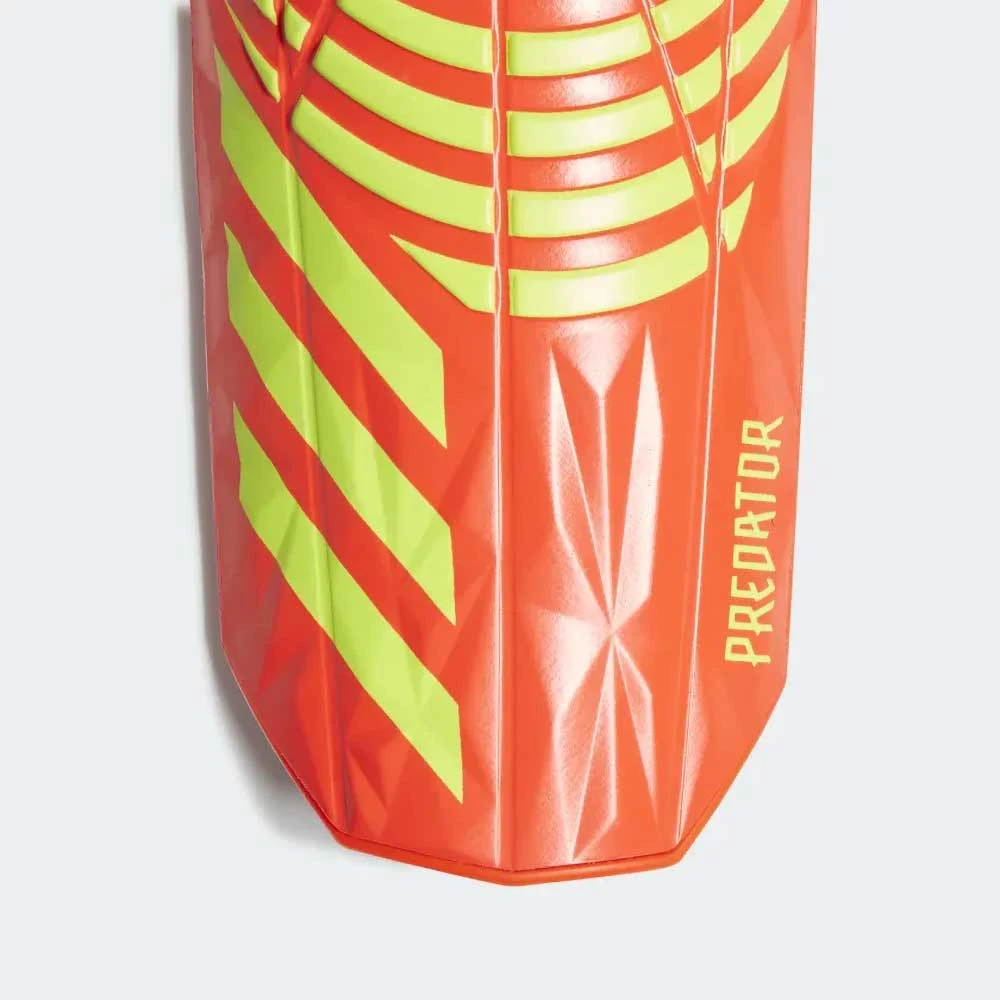 Adidas Predator Edge Shin Guards League - Solar Red/Team Solar Green 2 Adidas Predator Edge Shin Guards League - Solar Red/Team Solar Green
