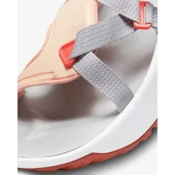 Nike Sandals Women's Oneonta Sandal-Fit SIlver/Melon Tint - Regular (D) 7 Nike Sandals Women's Oneonta Sandal-Fit SIlver/Melon Tint - Regular (D)