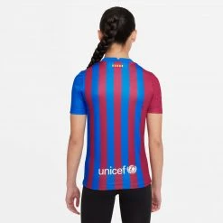 Nike Youth FC Barcelona 2021/22 Stadium Home Jersey - Soar/Pale Ivory 13 Nike Youth FC Barcelona 2021/22 Stadium Home Jersey - Soar/Pale Ivory
