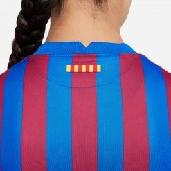 Nike Youth FC Barcelona 2021/22 Stadium Home Jersey - Soar/Pale Ivory 16 Nike Youth FC Barcelona 2021/22 Stadium Home Jersey - Soar/Pale Ivory