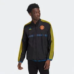 Adidas Manchester United Icon Woven Jacket - Black