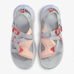 Nike Sandals Women's Oneonta Sandal-Fit SIlver/Melon Tint - Regular (D) 9 Nike Sandals Women's Oneonta Sandal-Fit SIlver/Melon Tint - Regular (D)