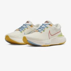 Nike Men's ZoomX Invincible 2 Running Shoe - Sail/Hot Curry - Regular (D)